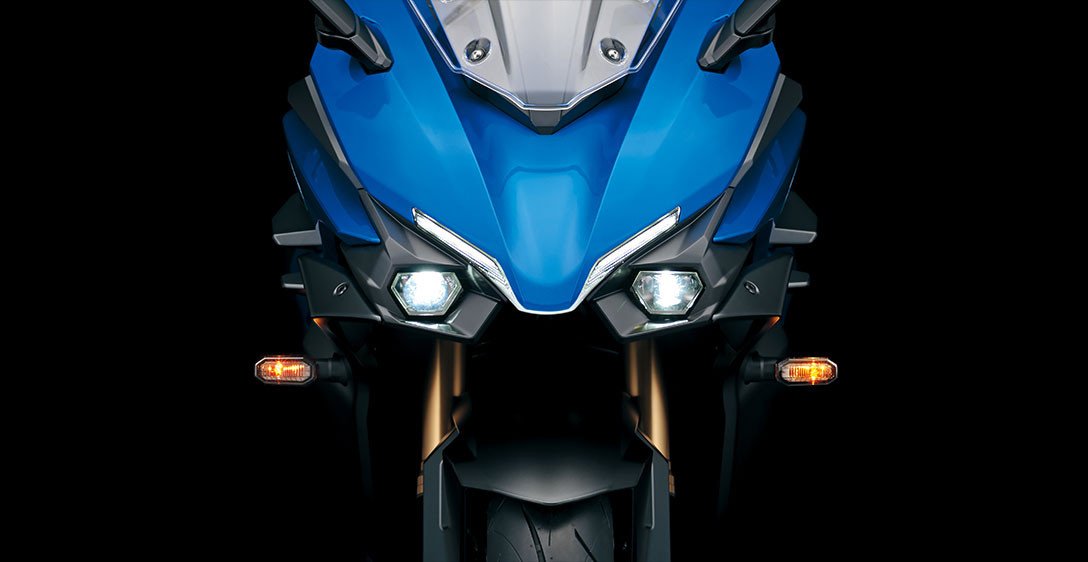 2024-06-28-13-25-35-suzuki-gsx-s1000gt-ILUMINACAO-EM-LED